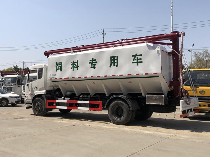 东风天锦饲料车9